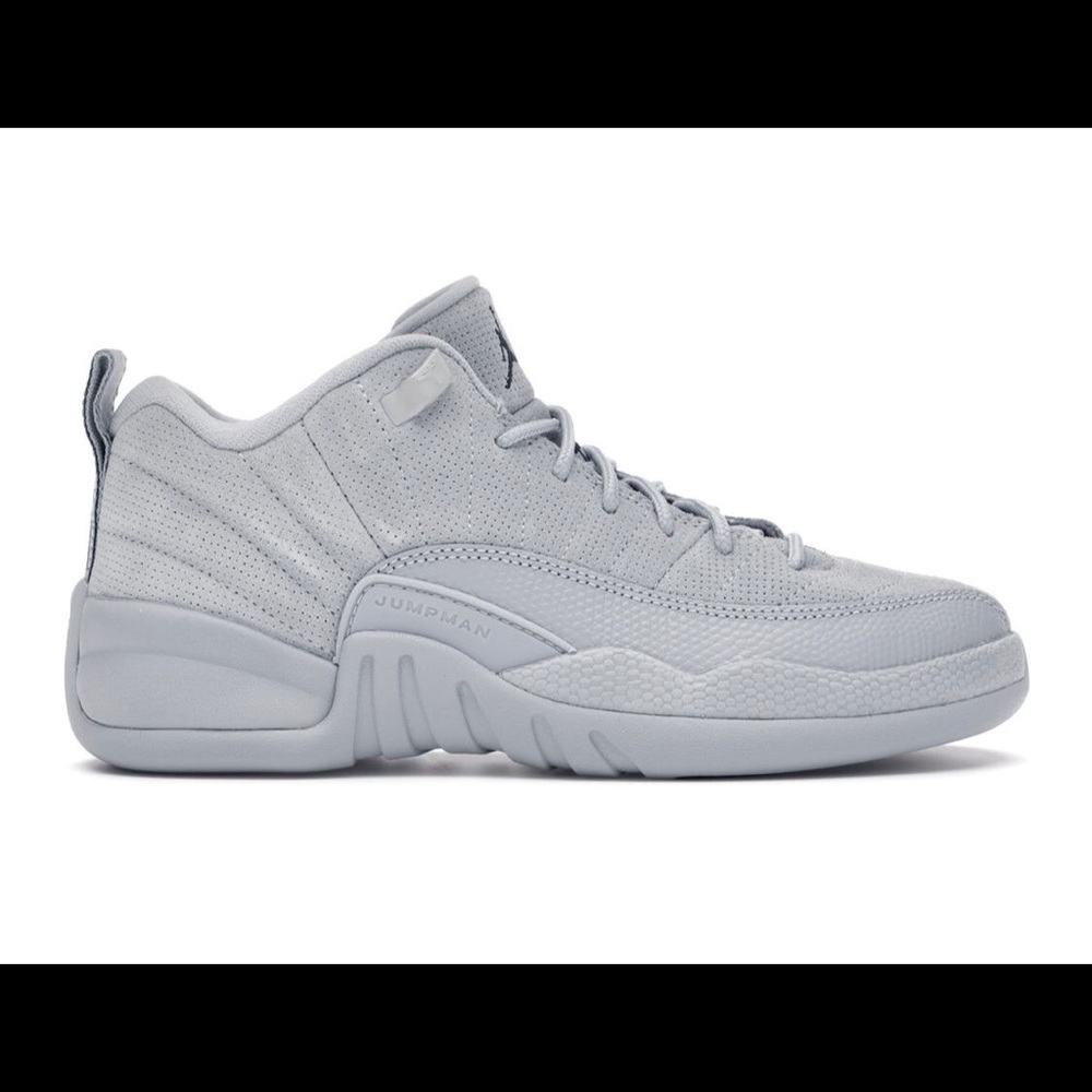 Jordan 12 Retro Low Wolf Grey